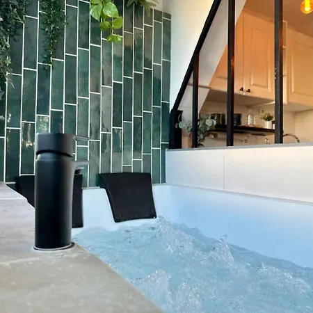 Splendide Loft Avec Jacuzzi Et Cinema - Cap D'agde Lejlighed Agde