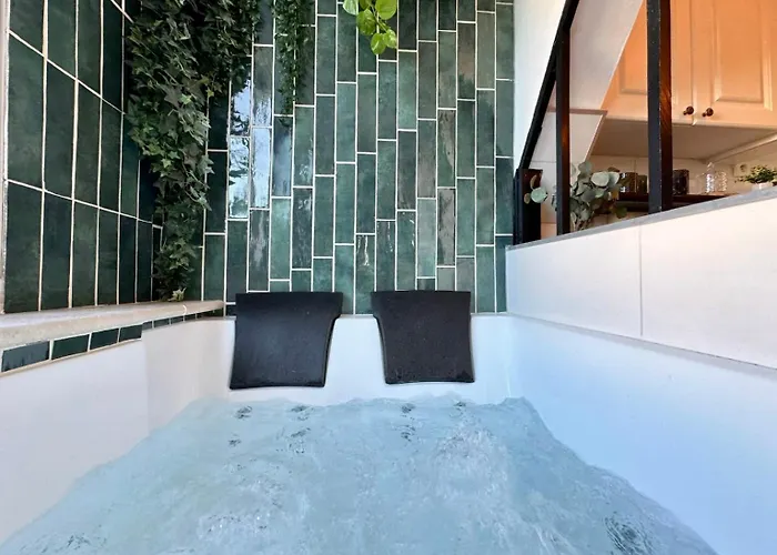 Splendide Loft Avec Jacuzzi Et Cinema - Cap D'agde Appartamento *