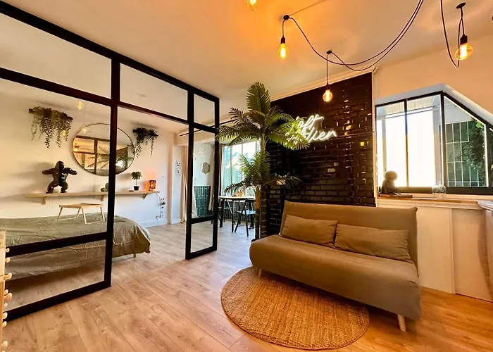 Splendide Loft Avec Jacuzzi Et Cinema - Cap D'agde Appartamento